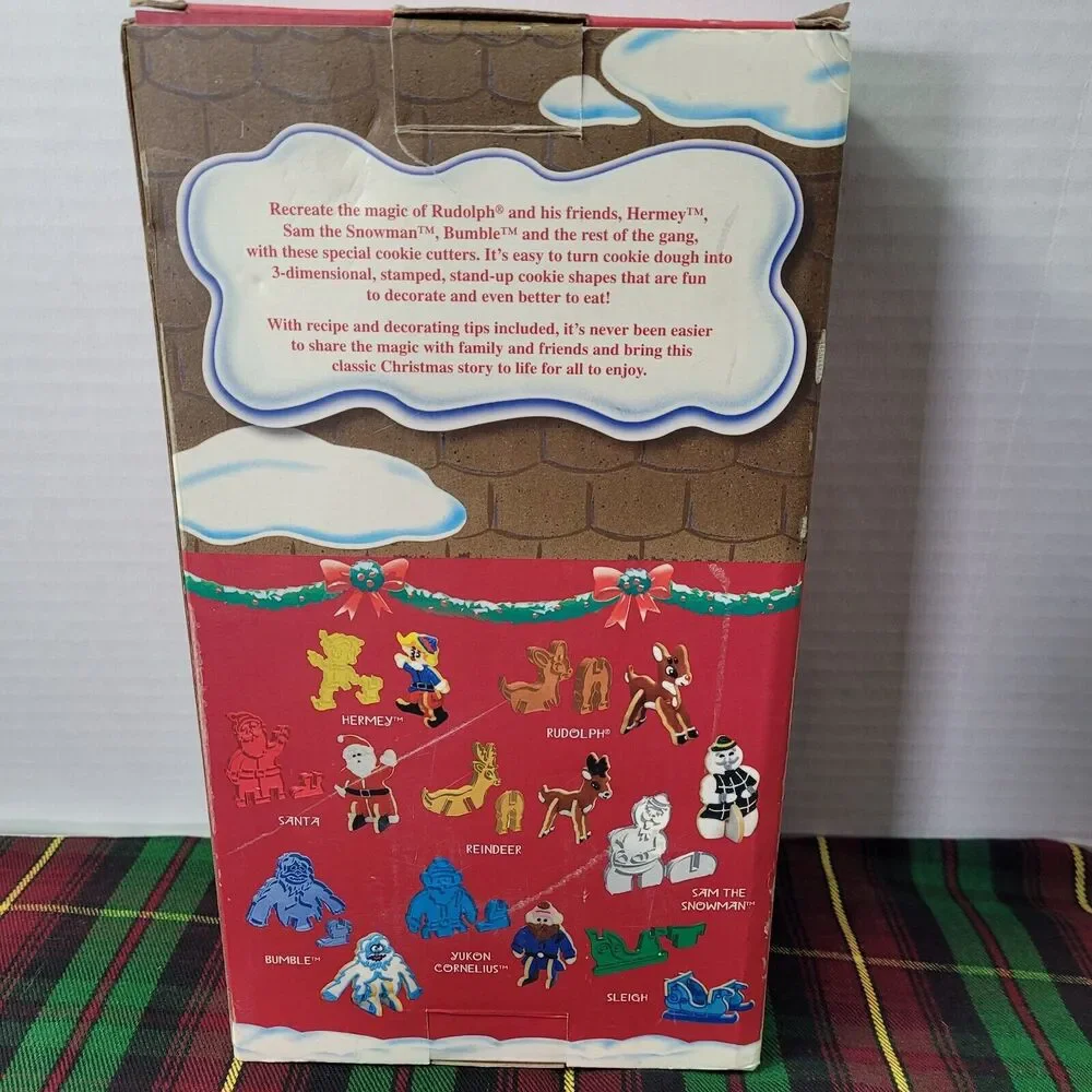 Rudolph the Red Nosed Reindeer Stand-Up Cookie Cutters 16pc 2007